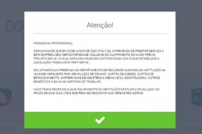 Imagem de reprodução mostra um pop-up com um aviso informando um professor que ele foi desligado da empresa