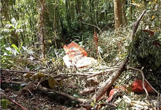 Encontrado avião da FAB que desapareceu em SC; tripulação morreu