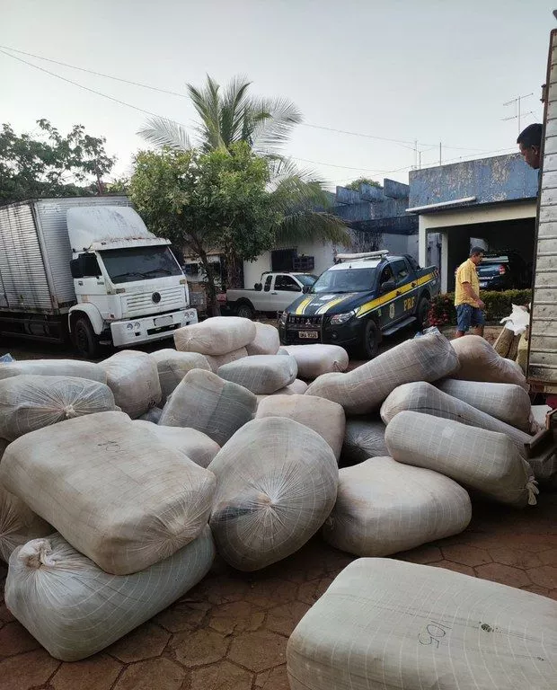 Em Porto Velho, PRF apreende 4 toneladas de mercadorias com notas fiscais irregulares