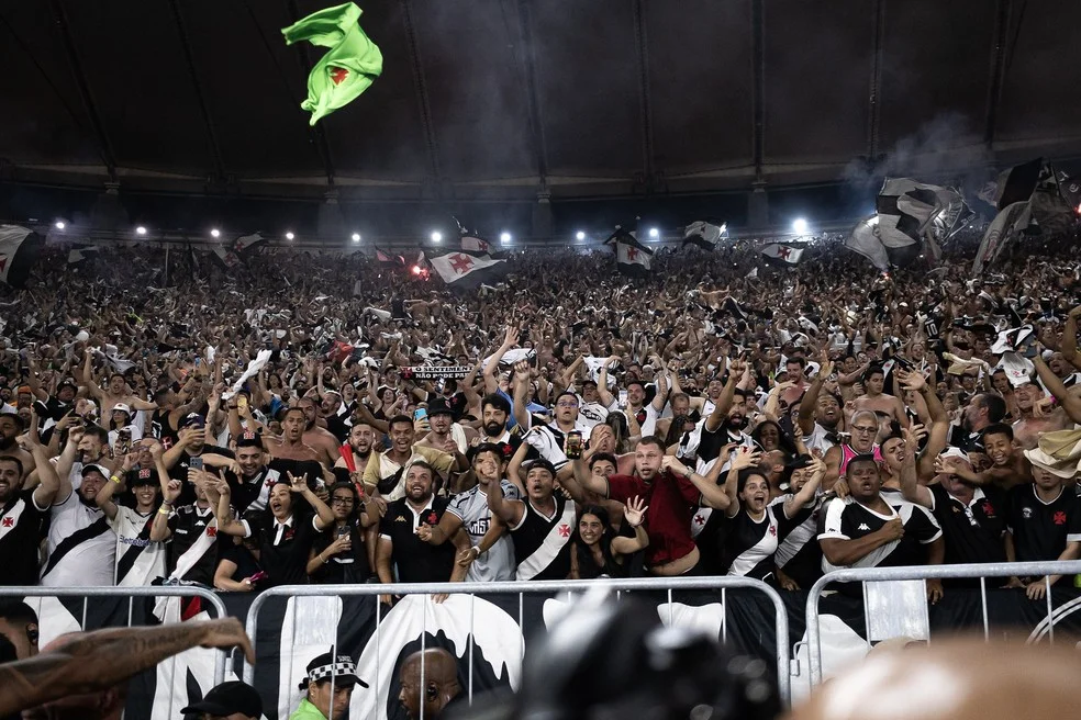 Torcida do Vasco presente no Maracanã — Foto: Matheus Lima/Vasco